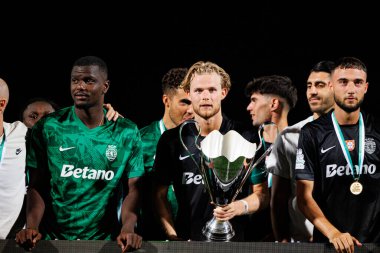 Sporcu Oyuncuları, Sporting CP ve Villarreal CF (Maciej Rogowski) takımları arasında oynanan Trofeu de Cinco Violinos maçında görüldü)