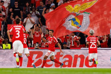 Henrique Araujo, SL Benfica ve Fenerbahçe SK (Maciej Rogowski) arasında oynanan Eusebio Cup maçında gol attıktan sonra kutlama yaparken görüldü.)