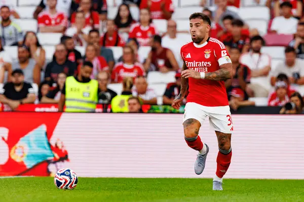 Nicolas Otamendi, SL Benfica ile Fenerbahçe SK (Maciej Rogowski) arasında oynanan Eusebio Cup maçında görüldü.)