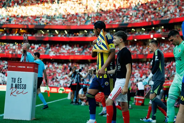 Irfan Can Kahveci, SL Benfica ile Fenerbahçe SK (Maciej Rogowski) arasında oynanan Eusebio Cup maçında görüldü.)