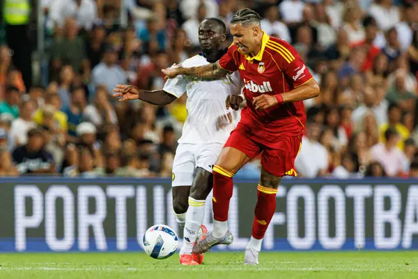 Al-Nassr Futbol Kulübü ve Rio Ave FC (Maciej Rogowski) arasındaki dostça maç sırasında Sadio Mane ve Clayton görüldü.)