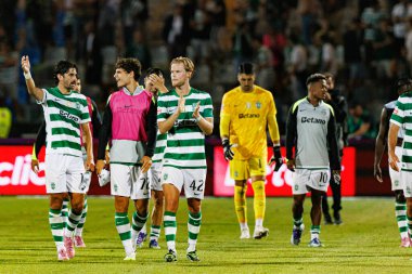 Estadio Belediyesi Rio Maior 'da (Maciej Rogowski) Casa Pia ve Sporting CP takımları arasında oynanan Liga Portekiz maçı sırasında sporcular görülüyor.)