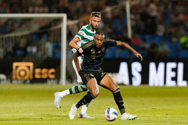 Cassiano ve Zeno Debast, Liga Portekiz maçı sırasında Estadio Belediyesi Rio Maior 'daki Casa Pia ve Sporting CP takımları arasında görüldü (Maciej Rogowski)