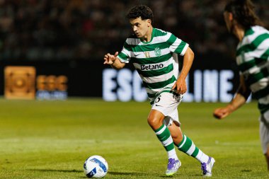Pedro Goncalves, Liga Portekiz maçı sırasında Estadio Belediyesi Rio Maior 'daki Casa Pia ve Sporting CP takımları arasında görüldü (Maciej Rogowski)