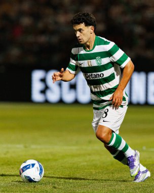 Pedro Goncalves, Liga Portekiz maçı sırasında Estadio Belediyesi Rio Maior 'daki Casa Pia ve Sporting CP takımları arasında görüldü (Maciej Rogowski)