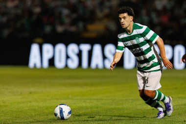 Pedro Goncalves, Liga Portekiz maçı sırasında Estadio Belediyesi Rio Maior 'daki Casa Pia ve Sporting CP takımları arasında görüldü (Maciej Rogowski)