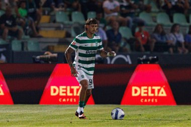 Ricardo Mangas, Liga Portekiz maçı sırasında Estadio Belediyesi Rio Maior 'daki Casa Pia ve Sporting CP takımları arasında görüldü (Maciej Rogowski)