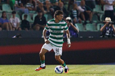 Ricardo Mangas, Liga Portekiz maçı sırasında Estadio Belediyesi Rio Maior 'daki Casa Pia ve Sporting CP takımları arasında görüldü (Maciej Rogowski)