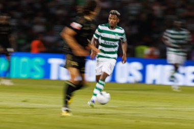  Liga Portekiz maçı sırasında Estadio Belediyesi Rio Maior 'daki Casa Pia ve Sporting CP takımları arasında görülen Geny Catamo (Maciej Rogowski)