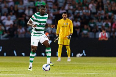 Ousmane Diomande, Liga Portekiz maçı sırasında Estadio Belediyesi Rio Maior 'daki Casa Pia ve Sporting CP takımları arasında görüldü (Maciej Rogowski)
