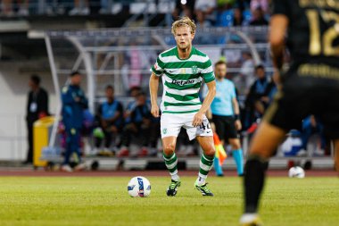 Morten Hjulmand, Liga Portekiz maçı sırasında Estadio Belediyesi Rio Maior 'daki Casa Pia ve Sporting CP takımları arasında görüldü (Maciej Rogowski)