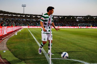Pedro Goncalves, Liga Portekiz maçı sırasında Estadio Belediyesi Rio Maior 'daki Casa Pia ve Sporting CP takımları arasında görüldü (Maciej Rogowski)