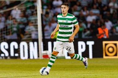 Ivan Fresneda, Liga Portekiz maçı sırasında Estadio Belediyesi Rio Maior 'daki Casa Pia ve Sporting CP takımları arasında görüldü (Maciej Rogowski)