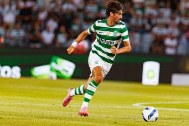 Francisco Trincao, Liga Portekiz maçı sırasında Estadio Belediyesi Rio Maior 'daki Casa Pia ve Sporting CP takımları arasında görüldü (Maciej Rogowski)