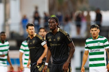 Kelian Nsona, Liga Portekiz maçı sırasında Estadio Belediyesi Rio Maior 'da Casa Pia ve Sporting CP takımları arasında görüldü (Maciej Rogowski)