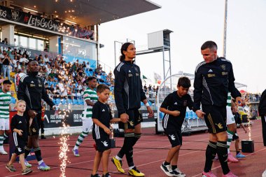 Fahem Benaissa-Yahia ve Jeremy Livolant, Estadio Municipal Rio Maior 'da (Maciej Rogowski) Casa Pia ve Sporting CP takımları arasında Liga Portekiz maçı sırasında görüldü.)