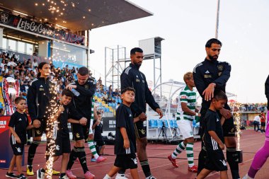 Yassin Oukili ve Joao Goulart, Liga Portekiz maçı sırasında Estadio Municipal Rio Maior 'daki Casa Pia ve Sporting CP takımları arasında görüldü (Maciej Rogowski)