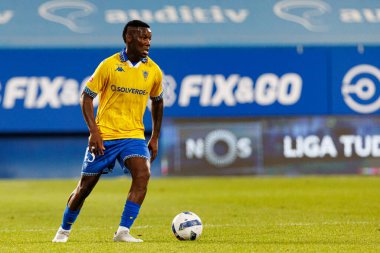 Patrick de Paula, Liga Portekiz maçı sırasında GD Estoril Praia ve CF Estrela Amadora (Maciej Rogowski)