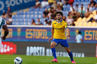 Jordan Holsgrove, Liga Portekiz maçı sırasında GD Estoril Praia ve CF Estrela Amadora (Maciej Rogowski)