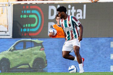 Abraham Marcus, Liga Portekiz maçı sırasında GD Estoril Praia ve CF Estrela Amadora (Maciej Rogowski)