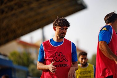 Jordan Holsgrove, Liga Portekiz maçı sırasında GD Estoril Praia ve CF Estrela Amadora (Maciej Rogowski)