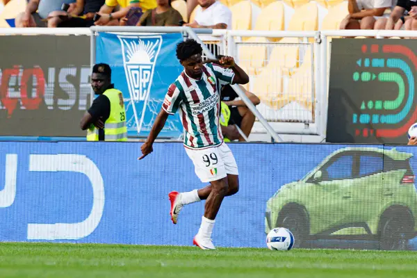 Abraham Marcus, Liga Portekiz maçı sırasında GD Estoril Praia ve CF Estrela Amadora (Maciej Rogowski)