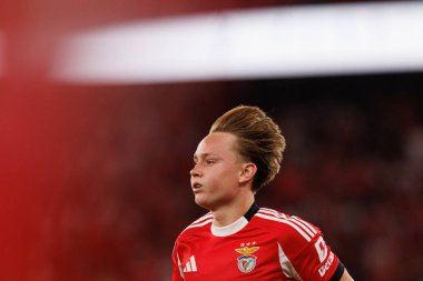 Andreas Schjelderup, Şampiyonlar Ligi üçüncü tur eleme maçında SL Benfica ve OGC Nice (Maciej Rogowski) arasında görüldü.)