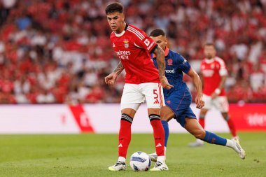 Enzo Barrenechea Şampiyonlar Ligi üçüncü tur eleme maçında SL Benfica ve OGC Nice (Maciej Rogowski) arasında görüldü.)