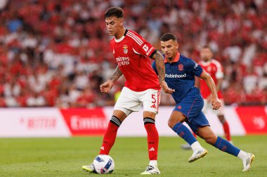 Enzo Barrenechea Şampiyonlar Ligi üçüncü tur eleme maçında SL Benfica ve OGC Nice (Maciej Rogowski) arasında görüldü.)