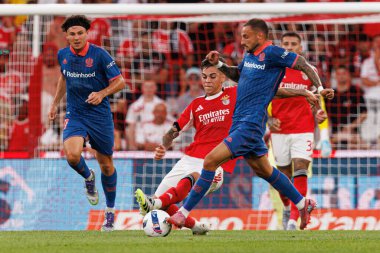 Enzo Barrenechea ve Jonathan Clauss Şampiyonlar Ligi üçüncü tur eleme maçında SL Benfica ve OGC Nice (Maciej Rogowski)