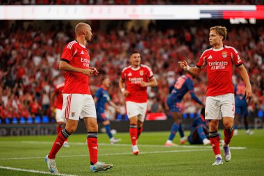 Fredrik Aursnes ve Andreas Schjelderup, Şampiyonlar Ligi üçüncü tur eleme maçında SL Benfica ve OGC Nice (Maciej Rogowski)