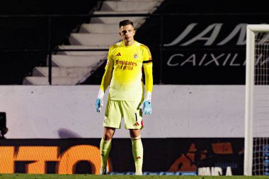 Anatoliy Trubin, Liga Portekiz maçı sırasında Estrela Amadora ve SL Benfica takımları arasında Estadio Jose Gomes 'de (Maciej Rogowski)