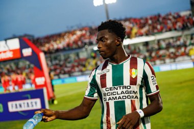 Joao Moises Gastao, Liga Portekiz maçı sırasında Estrela Amadora ve SL Benfica takımları arasında Estadio Jose Gomes 'de (Maciej Rogowski)