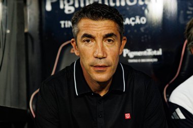 Bruno Lage, Liga Portekiz maçı sırasında Estrela Amadora ve SL Benfica takımları arasında Estadio Jose Gomes 'de (Maciej Rogowski)