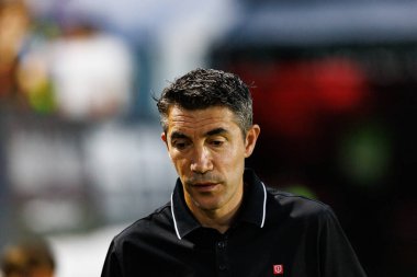 Bruno Lage, Liga Portekiz maçı sırasında Estrela Amadora ve SL Benfica takımları arasında Estadio Jose Gomes 'de (Maciej Rogowski)