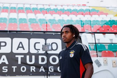 Leandro Barreiro, Liga Portekiz maçı sırasında Estrela Amadora ve SL Benfica takımları arasında Estadio Jose Gomes 'de (Maciej Rogowski)