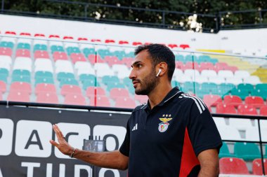 Liga Portekiz maçında Estrela Amadora ve SL Benfica takımları arasında Estadio Jose Gomes 'de (Maciej Rogowski)