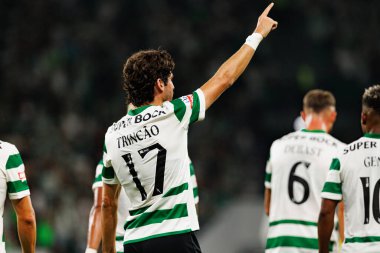 Francisco Trincao, Liga Portekiz maçında Estadio Jose Alvalade (Maciej Rogowski) takımları arasında attığı golü kutlarken görüldü.)