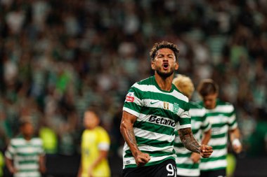 Luis Suarez, Liga Portekiz maçında Estadio Jose Alvalade (Maciej Rogowski) takımları arasında attığı golü kutlarken görüldü.)