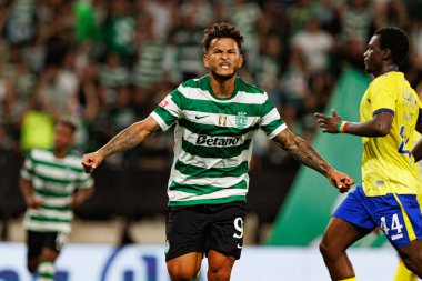 Luis Suarez, Liga Portekiz maçında Estadio Jose Alvalade (Maciej Rogowski) takımları arasında attığı golü kutlarken görüldü.)