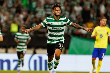 Luis Suarez, Liga Portekiz maçında Estadio Jose Alvalade (Maciej Rogowski) takımları arasında attığı golü kutlarken görüldü.)