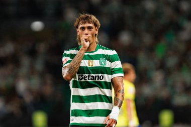 Ricardo Mangas, Liga Portekiz maçında Estadio Jose Alvalade (Maciej Rogowski) takımları arasında attığı golü kutlarken görüldü.)