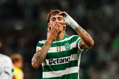 Ricardo Mangas, Liga Portekiz maçında Estadio Jose Alvalade (Maciej Rogowski) takımları arasında attığı golü kutlarken görüldü.)