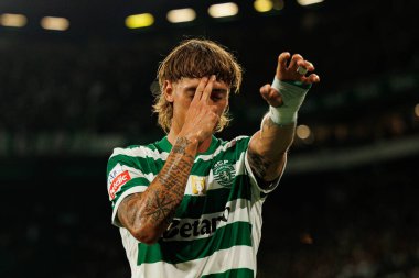 Ricardo Mangas, Liga Portekiz maçında Estadio Jose Alvalade (Maciej Rogowski) takımları arasında attığı golü kutlarken görüldü.)