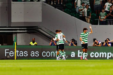 Ricardo Mangas, Liga Portekiz maçında Estadio Jose Alvalade (Maciej Rogowski) takımları arasında attığı golü kutlarken görüldü.)