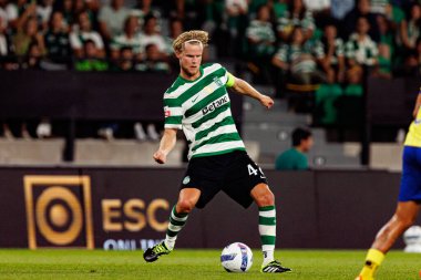 Morten Hjulmand, Liga Portekiz maçı sırasında Estadio Jose Alvalade 'de (Maciej Rogowski) Sporting CP ve FC Arouca takımları arasında görüldü.)
