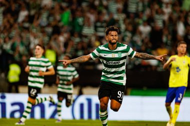 Luis Suarez, Liga Portekiz maçında Estadio Jose Alvalade (Maciej Rogowski) takımları arasında attığı golü kutlarken görüldü.)