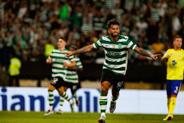 Luis Suarez, Liga Portekiz maçında Estadio Jose Alvalade (Maciej Rogowski) takımları arasında attığı golü kutlarken görüldü.)