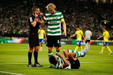 Helder Malheiro, Morten Hjulmand ve Luis Suarez, Liga Portekiz maçı sırasında Estadio Jose Alvalade 'de (Maciej Rogowski)