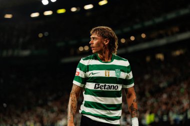 Ricardo Mangas, Liga Portekiz maçında Estadio Jose Alvalade (Maciej Rogowski) takımları arasında attığı golü kutlarken görüldü.)